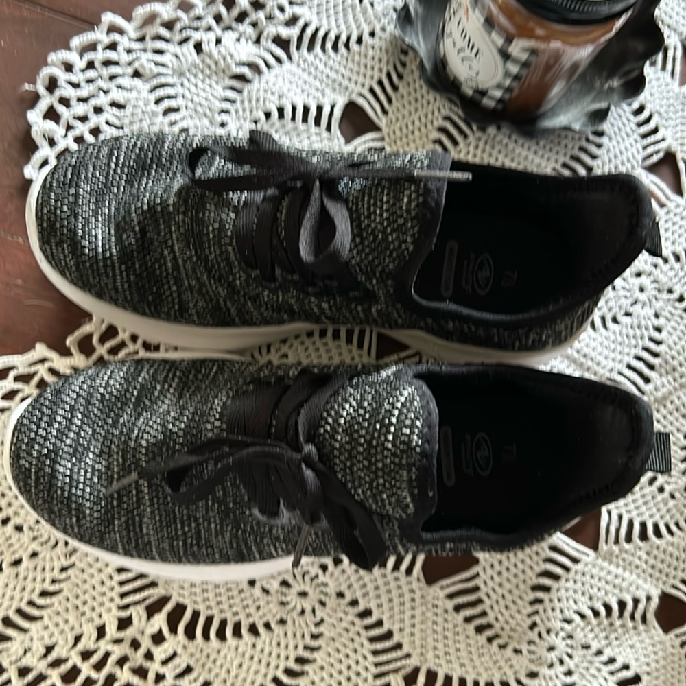 Super nice athletic shoes